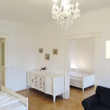 Hotel Old Town Square 3*