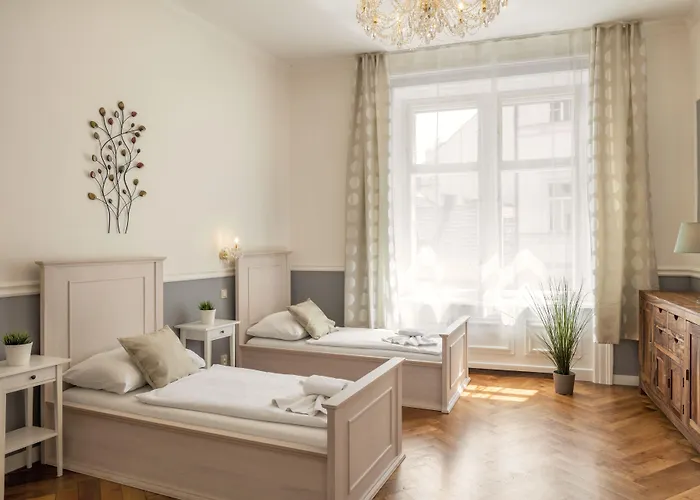 Hotel Old Town Square 3*