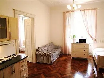 Hotell Old Town Square 3*