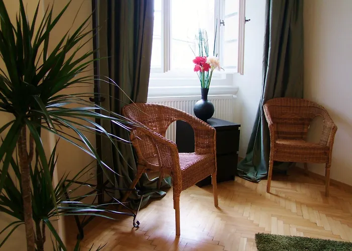 Hotell Old Town Square 3*